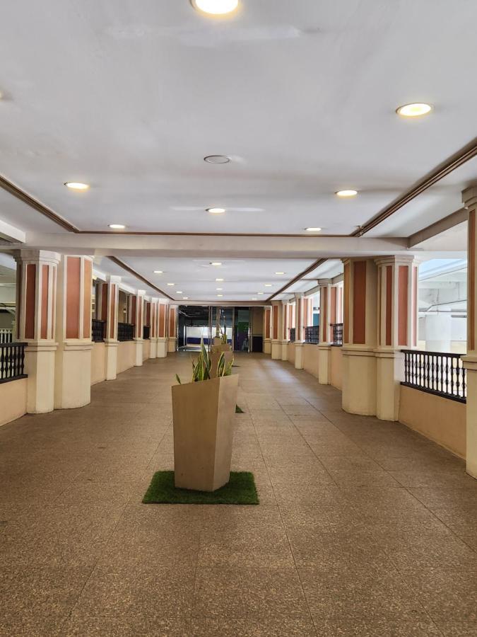 Spacious Cozy Suite At The Venice Mall With Free Parking And Washing Machine (Adults Only) Taguig Exteriér fotografie