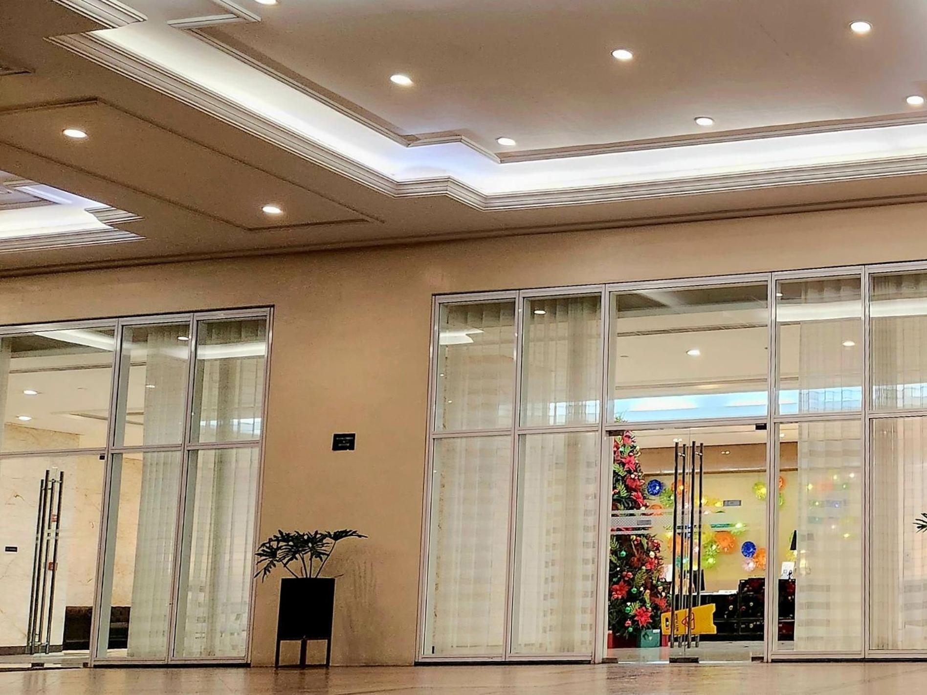 Spacious Cozy Suite At The Venice Mall With Free Parking And Washing Machine (Adults Only) Taguig Exteriér fotografie
