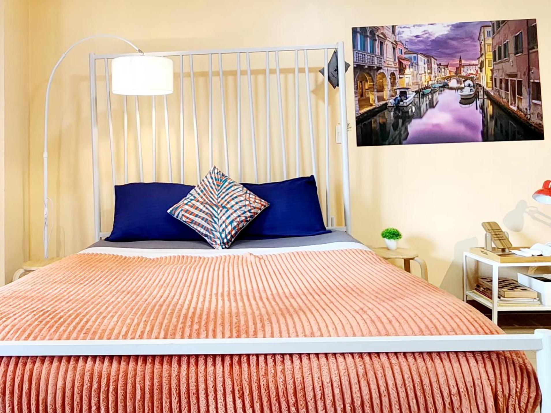 Spacious Cozy Suite At The Venice Mall With Free Parking And Washing Machine (Adults Only) Taguig Exteriér fotografie