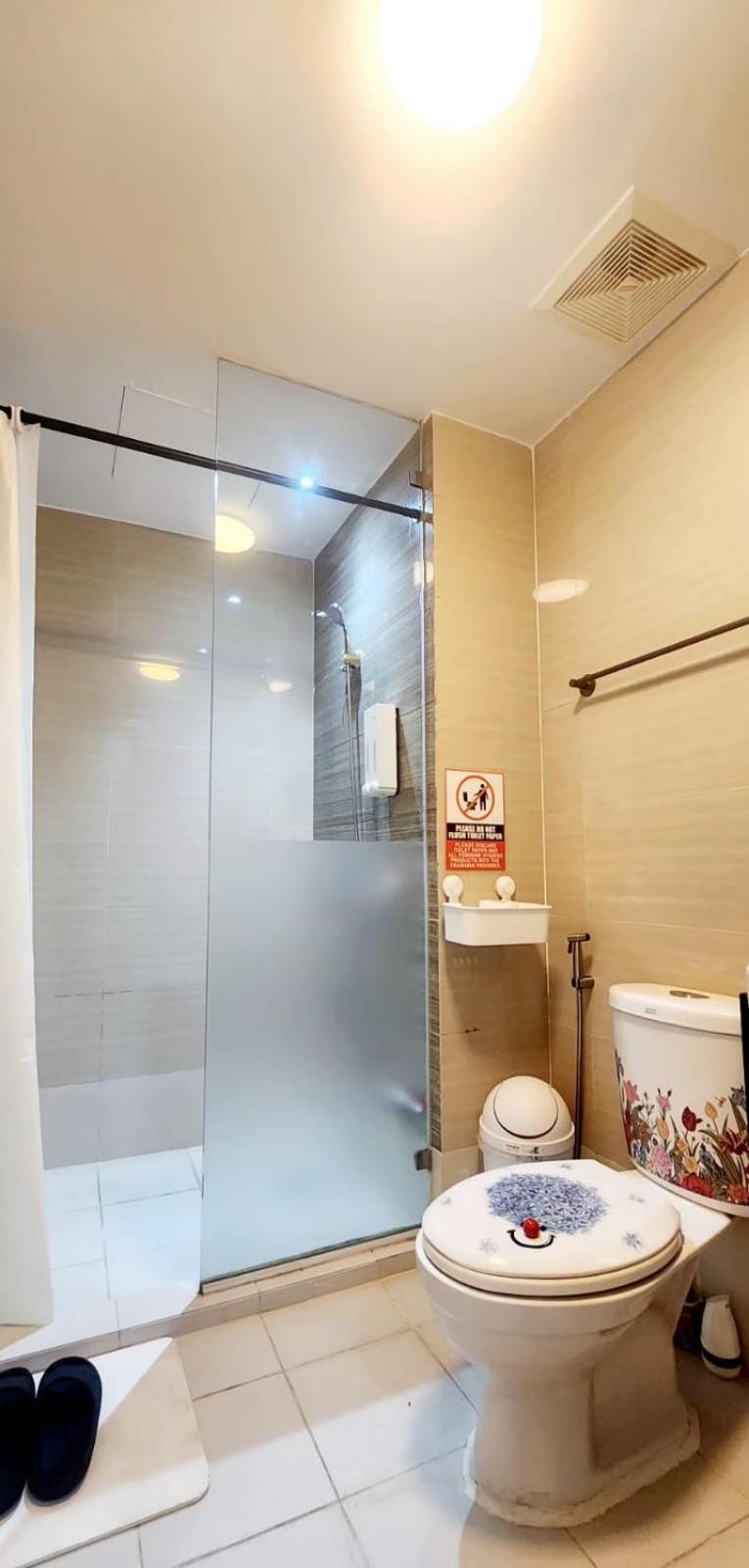 Spacious Cozy Suite At The Venice Mall With Free Parking And Washing Machine (Adults Only) Taguig Exteriér fotografie